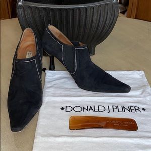 DONALD J PLINER Black Suede Booties|DJP Shoe Horn